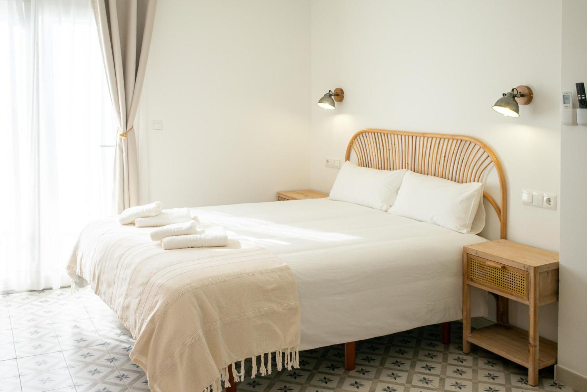 La Tienda Nueva Hotel Competa Bagian luar foto
